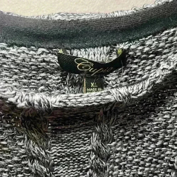 Cupio Sweater, Size XL Grey And Black NWT - Picture 3 of 7